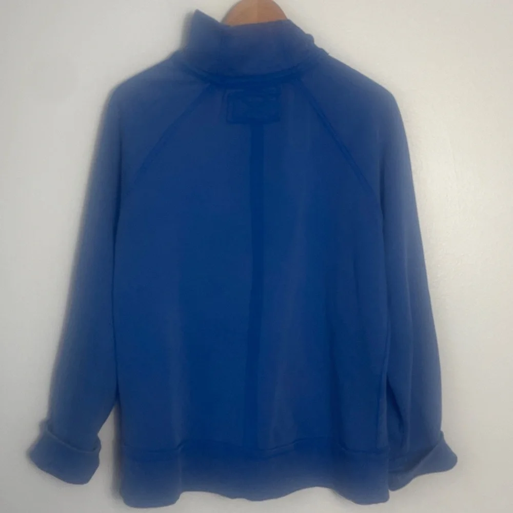 We the Free Sweatshirt Size M